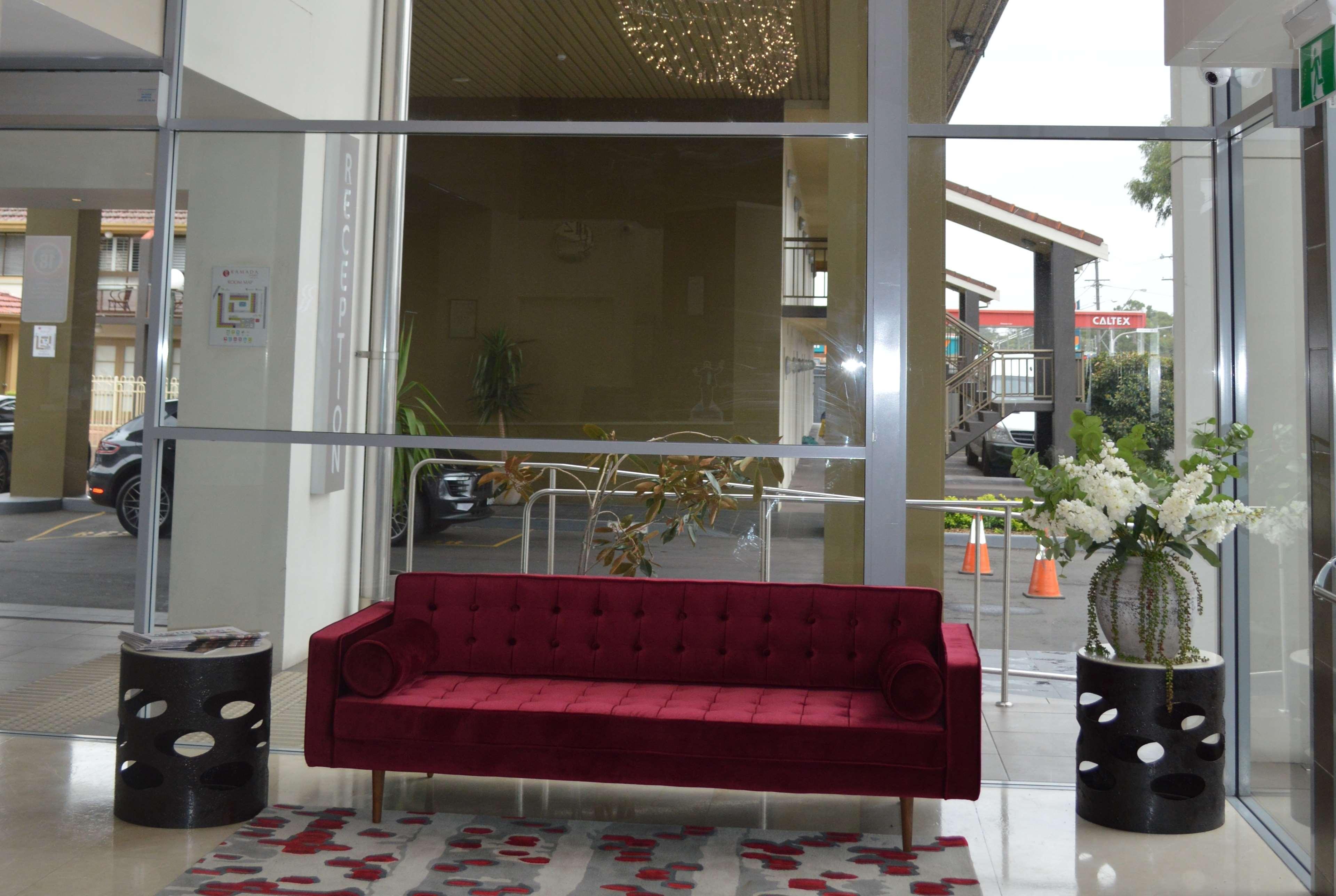Ramada Hotel & Suites By Wyndham Cabramatta Экстерьер фото