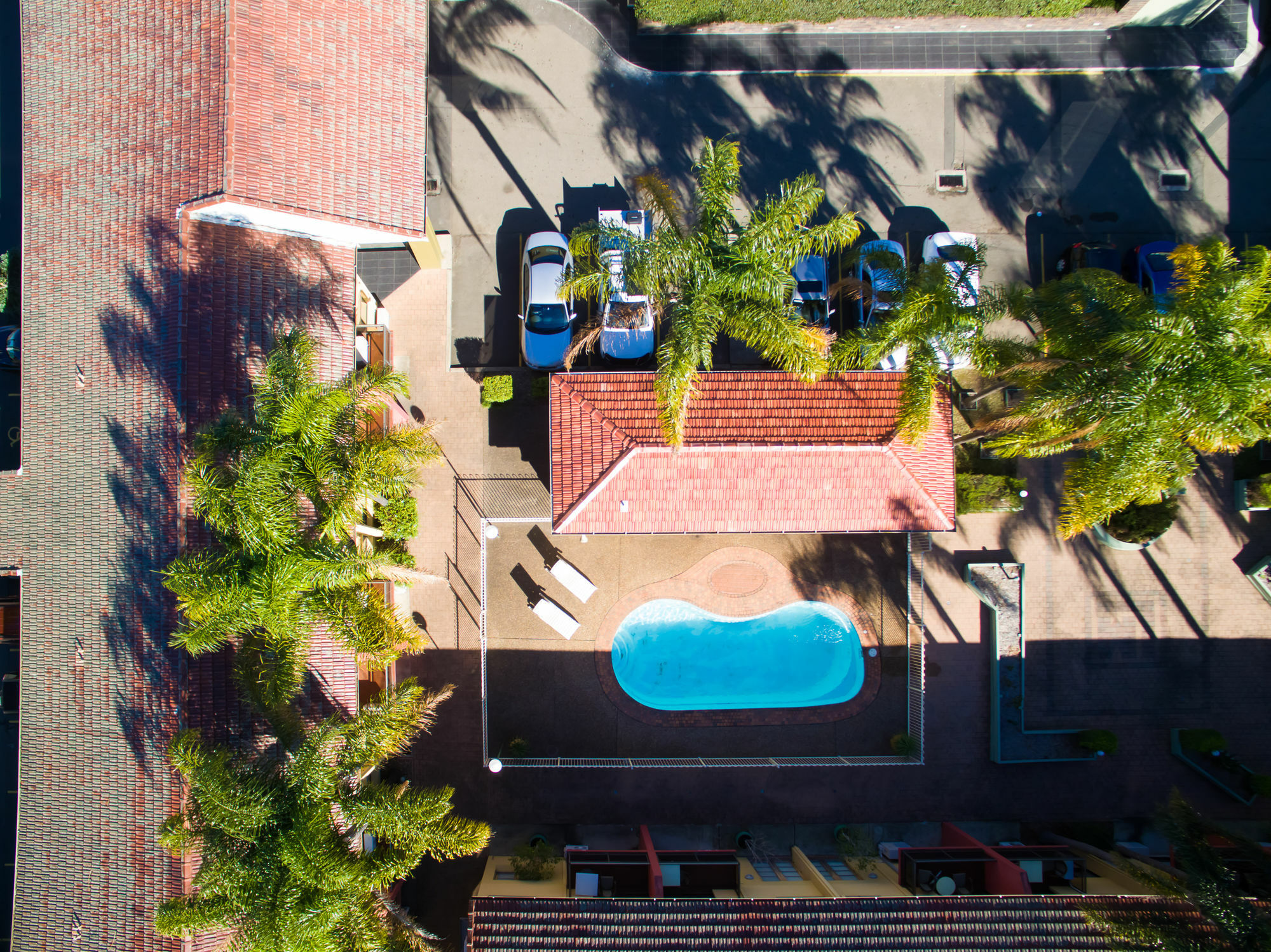 Ramada Hotel & Suites By Wyndham Cabramatta Экстерьер фото